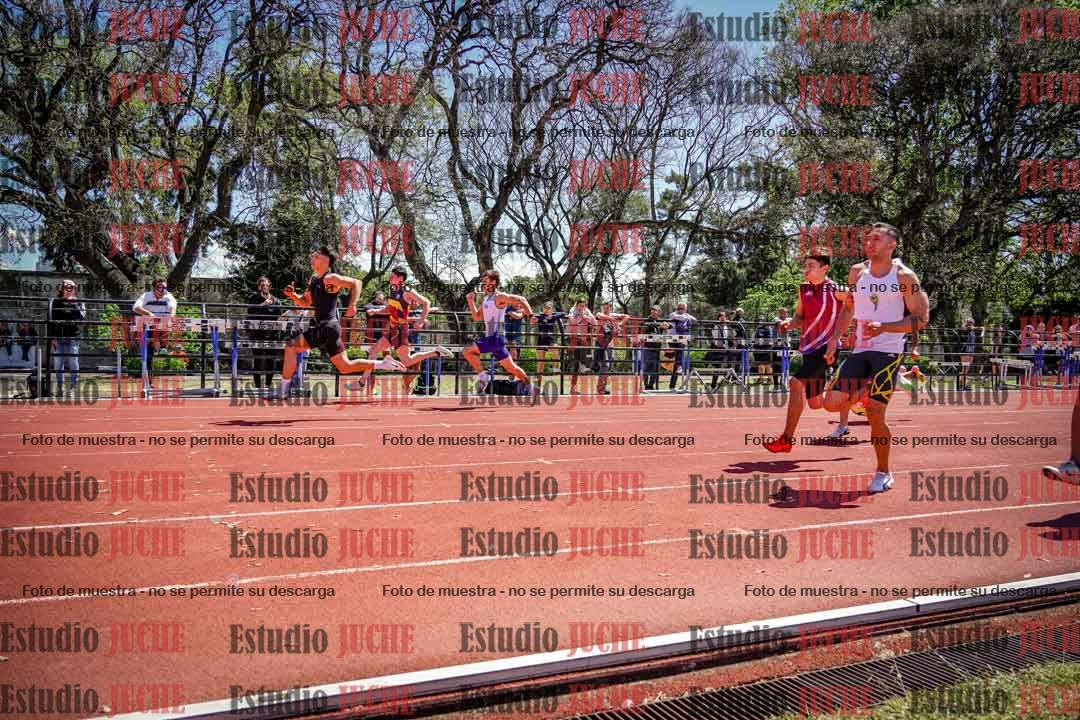 Fotos de los 100 m llanos de varones