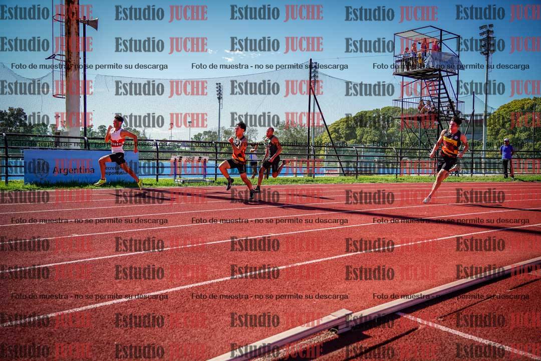 Fotos de los 200 m llanos de varones