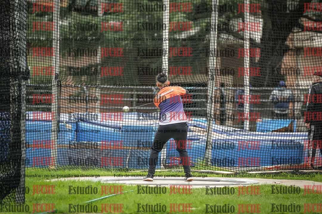 Fotos del lanzamiento de martillo de varones