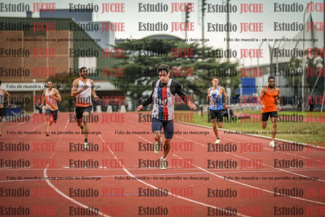 Fotos de los 400 m llanos de varones