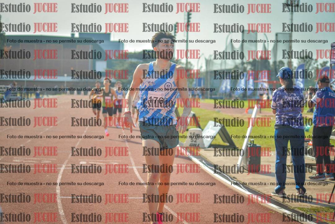 Fotos de los 800 m llanos de varones