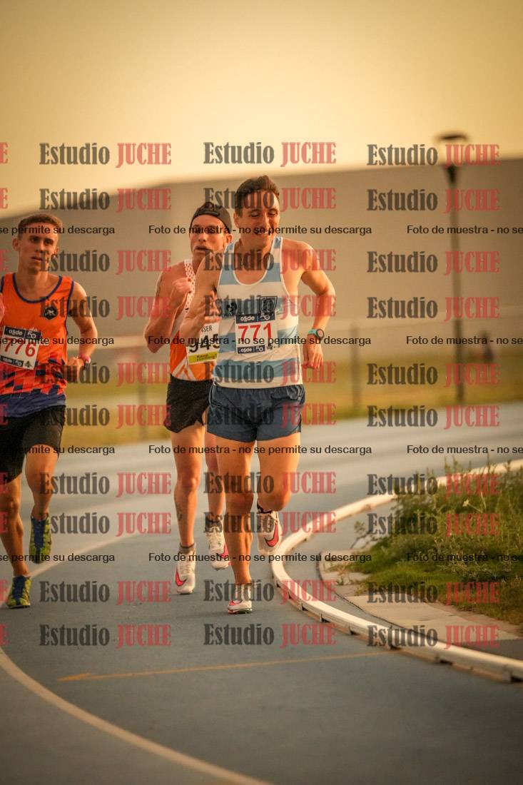 Fotos de los 3000 m llanos de varones