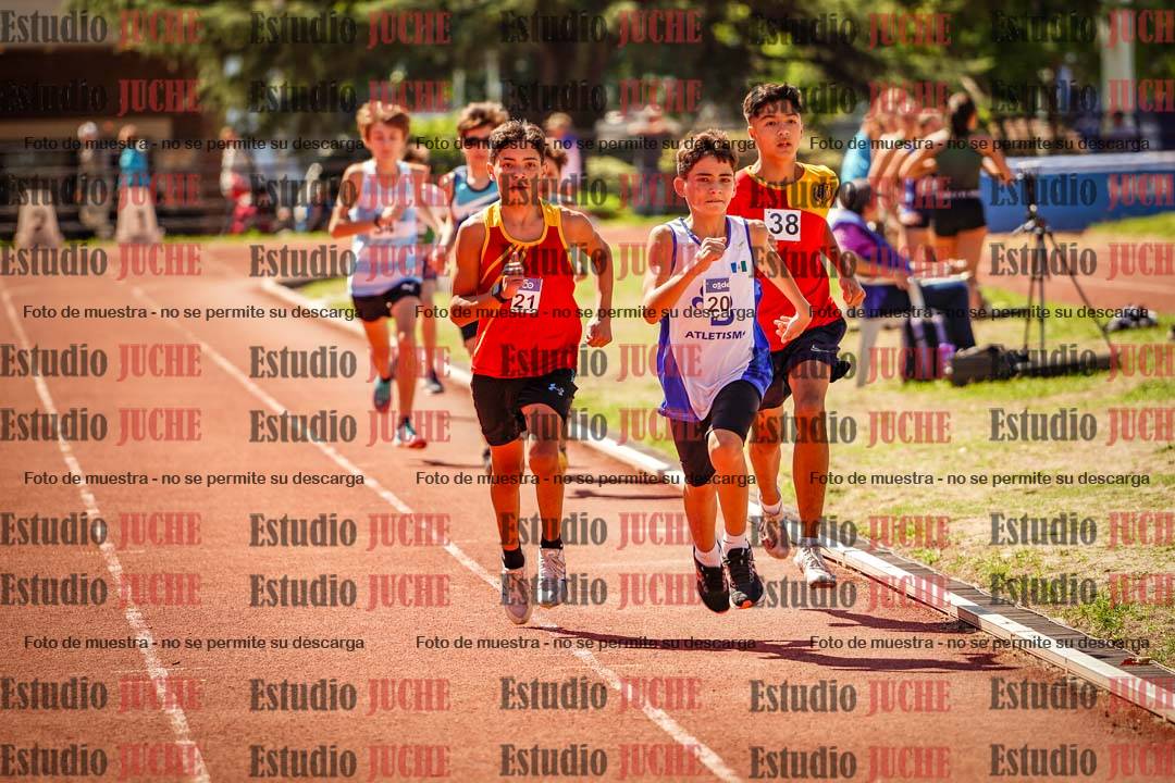 Fotos de los 600 m llanos de varones