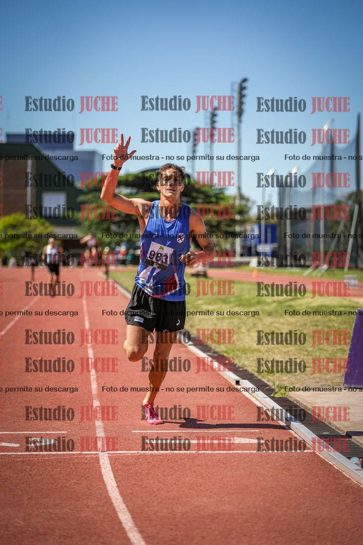 Fotos de los 3000 m con obstáculos de varones