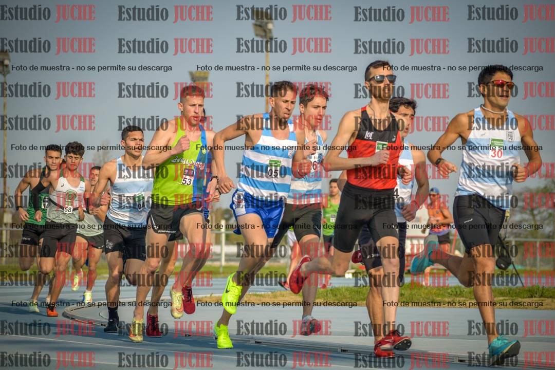Fotos de los 3000 m llanos de varones