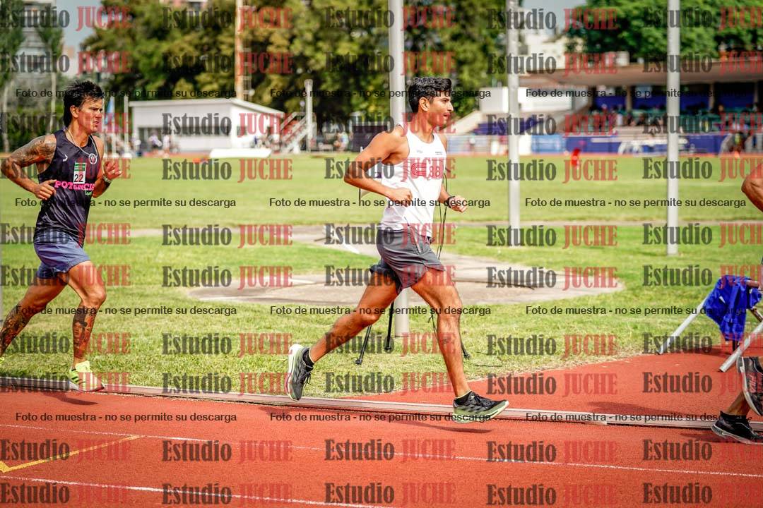 Fotos de los 3000 m llanos de varones