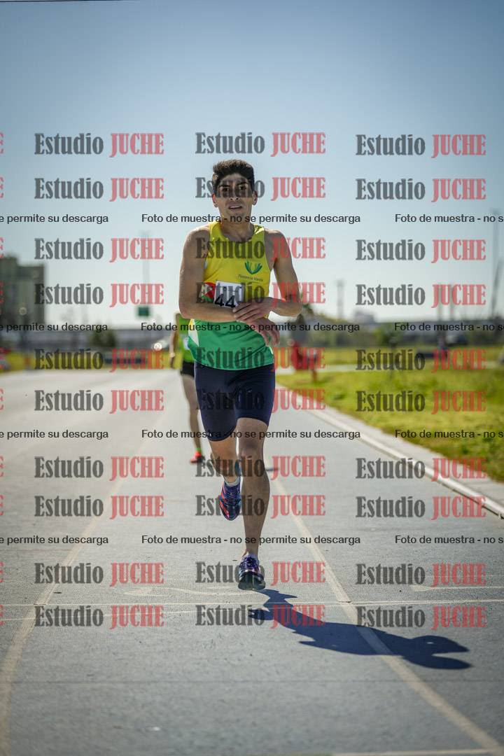 Fotos de los 5000 m llanos de mujeres y varones