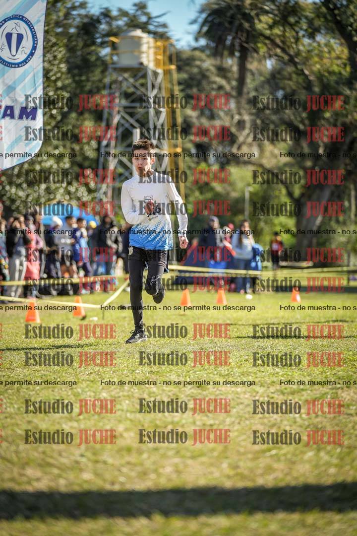 Fotos de la llegada del cross de 2000 m
