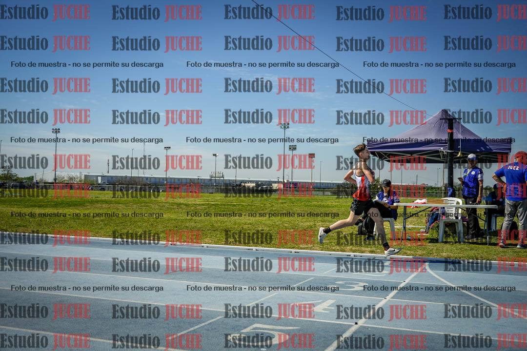 Fotos de los 2000 m con obstáculos de varones