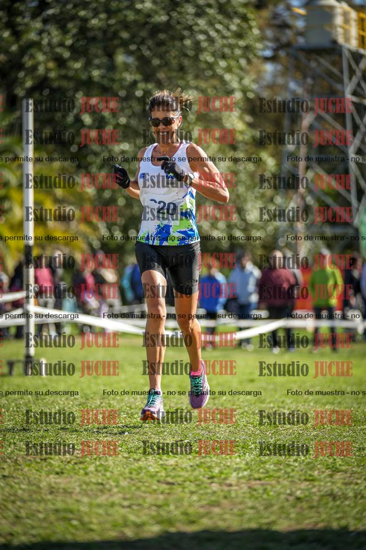 Fotos de la llegada del cross de 6000 m