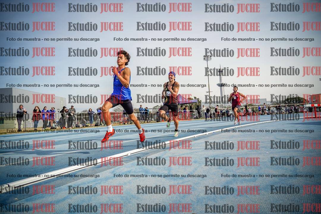 Fotos de los 800 m llanos de varones