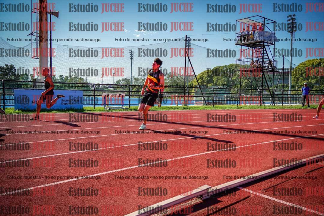 Fotos de los 200 m llanos de varones