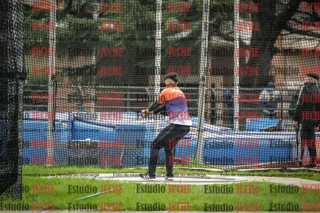 Fotos del lanzamiento de martillo de varones