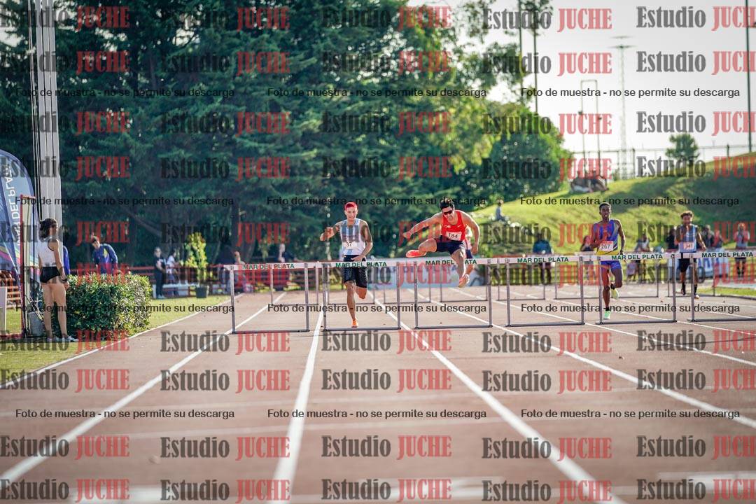 Fotos de los 400 m con vallas de varones