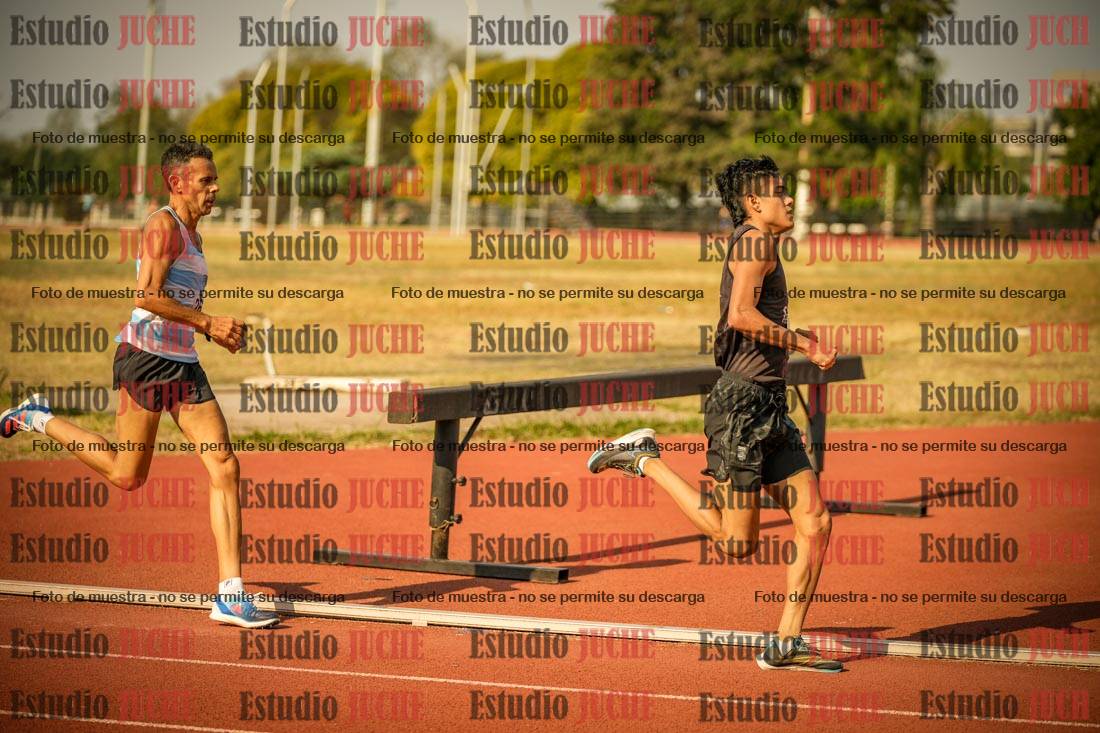 Fotos de los 1500 m llanos de varones