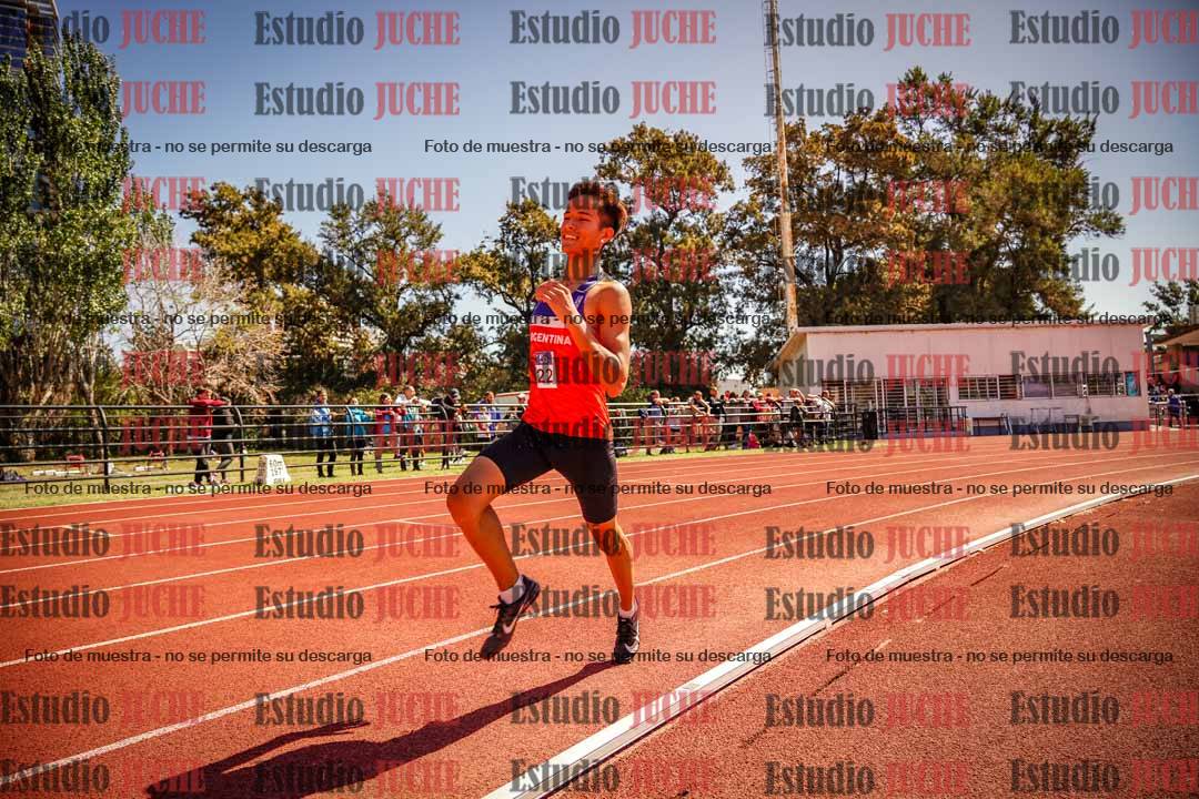 Fotos de los 600 m llanos de varones