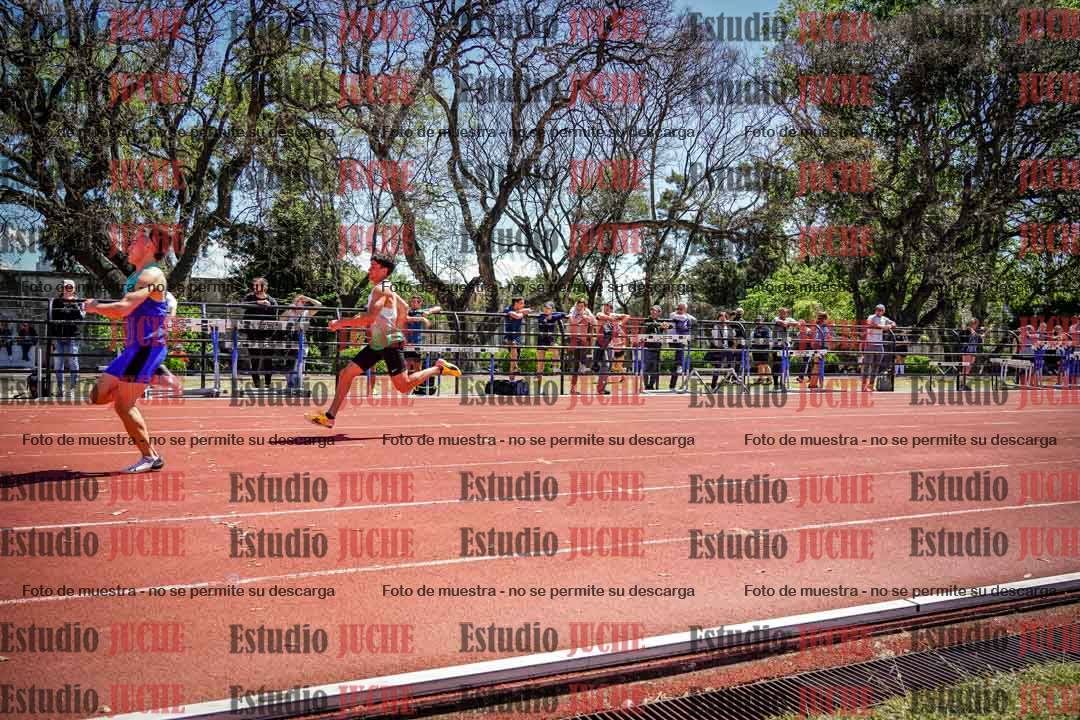 Fotos de los 100 m llanos de varones