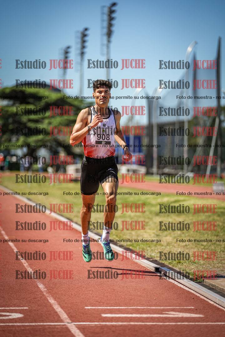 Fotos de los 3000 m con obstáculos de varones