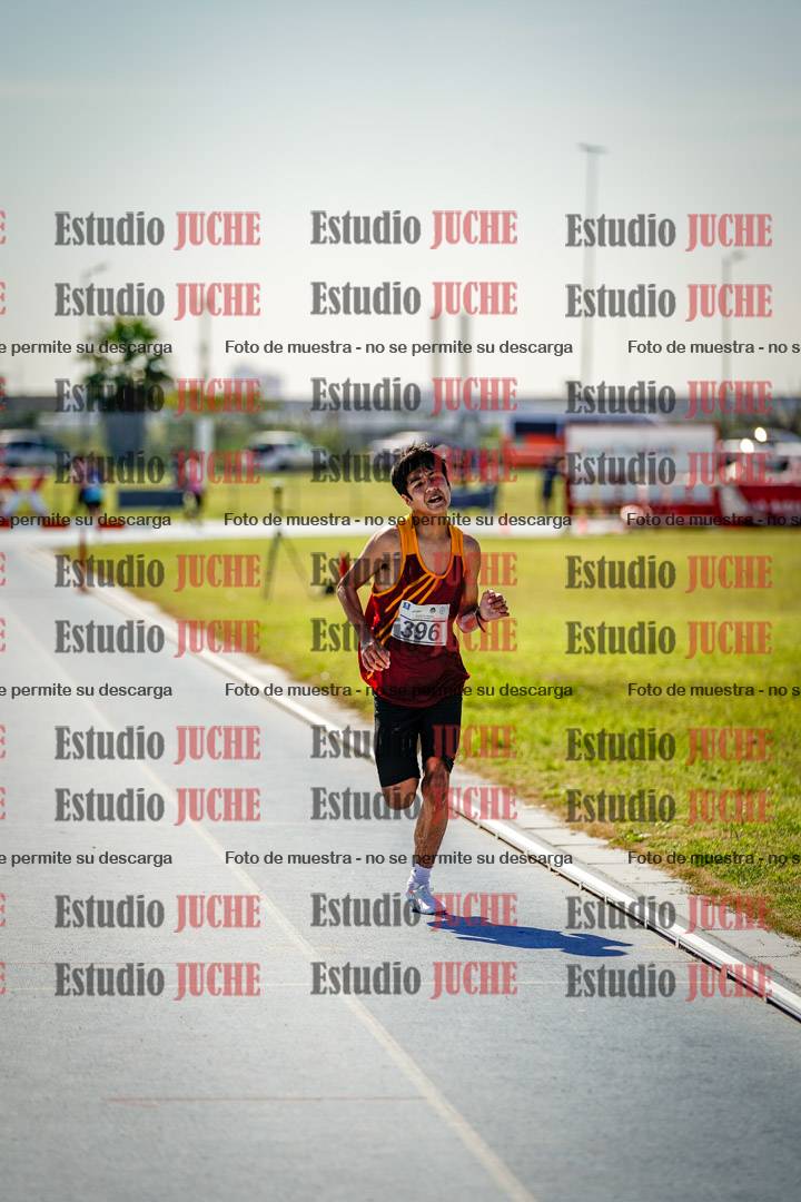 Fotos de los 2000 m con obstáculos de varones