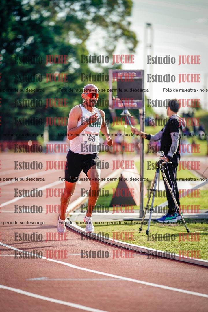Fotos de los 3000 m con obstáculos de varones