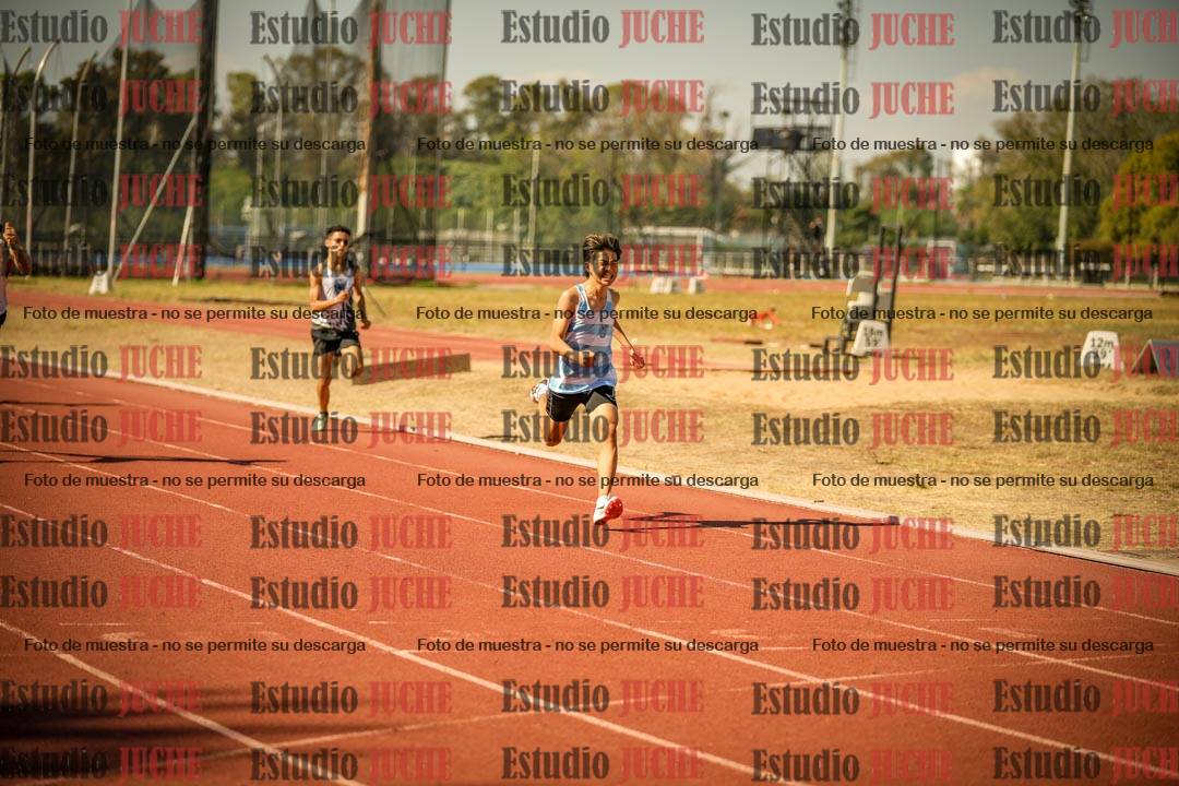 Fotos de los 200 m llanos de varones