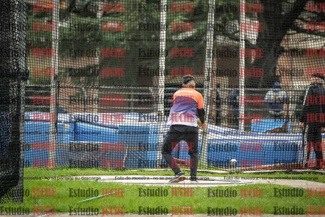 Fotos del lanzamiento de martillo de varones