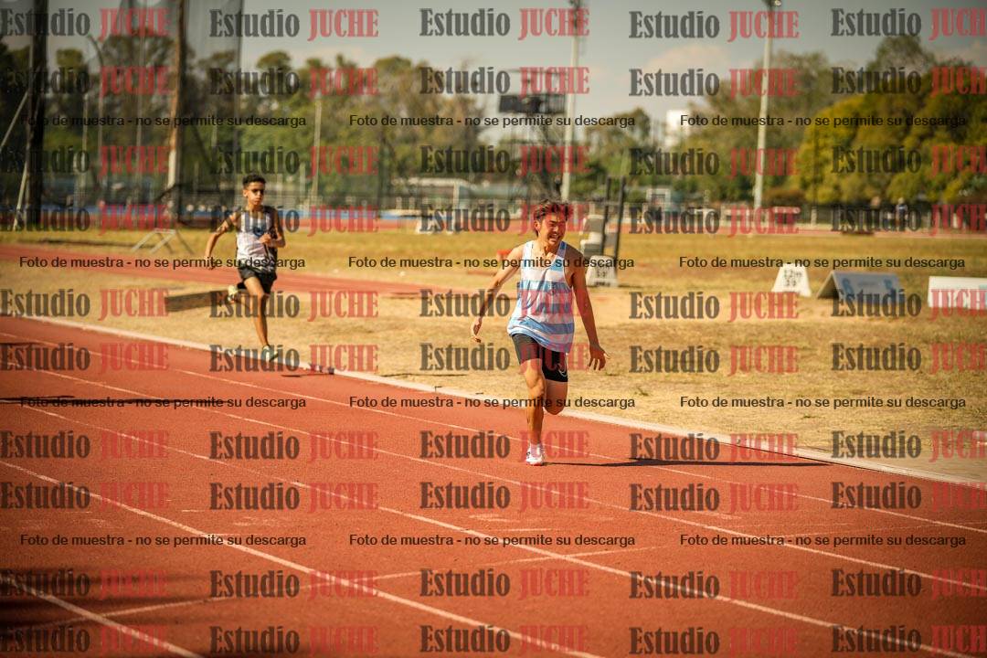 Fotos de los 200 m llanos de varones