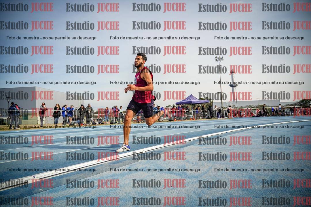 Fotos de los 800 m llanos de varones