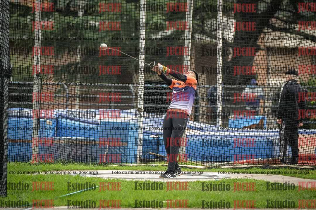 Fotos del lanzamiento de martillo de varones