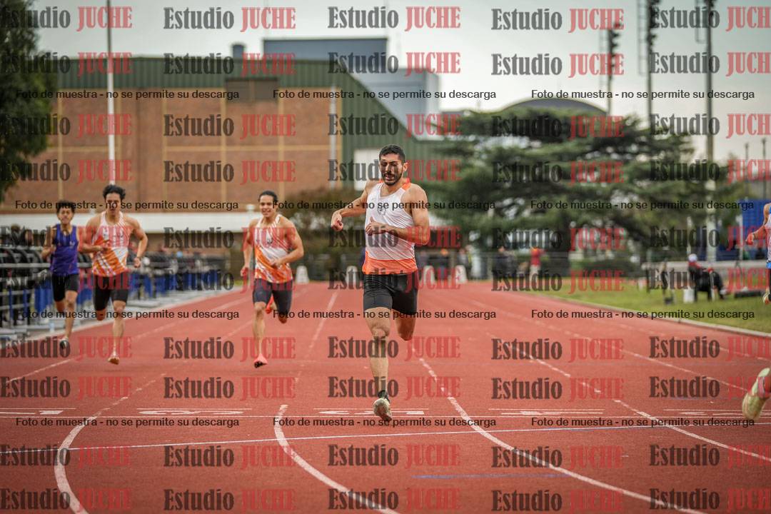Fotos de los 400 m llanos de varones