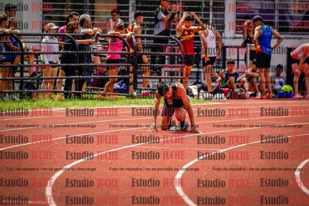 Fotos de los 400 m llanos de varones