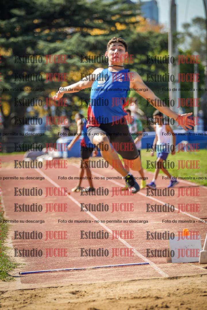 Fotos del salto en largo de varones - incluye U16