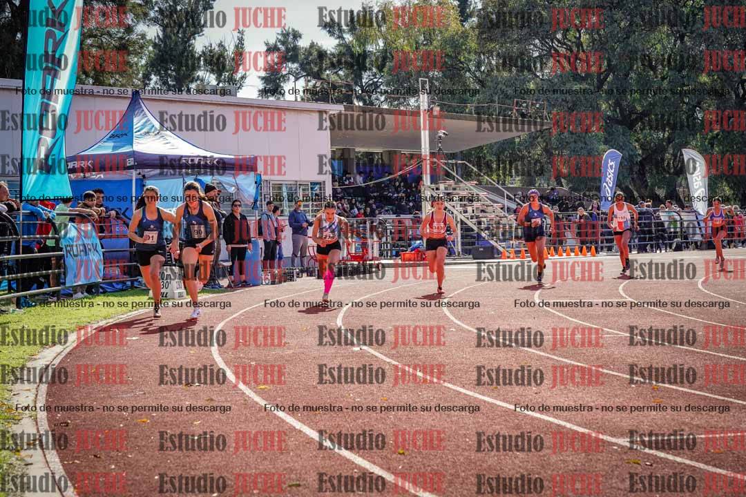Fotos de los 800 m llanos de mujeres - heptatlón 7