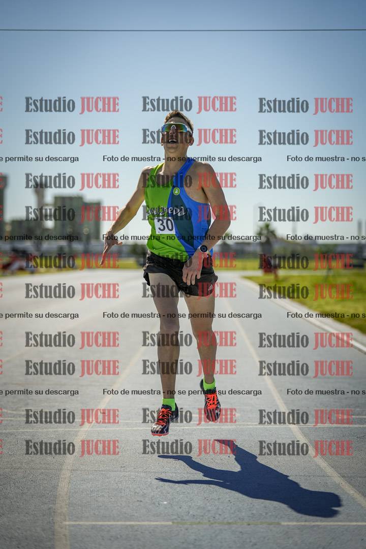 Fotos de los 5000 m llanos de mujeres y varones