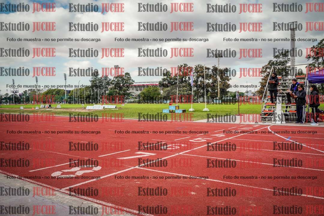 Fotos de los 400 m llanos de varones