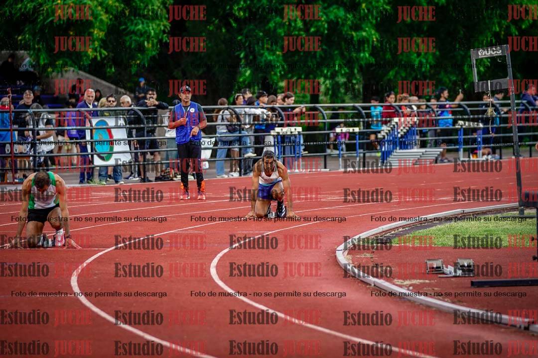 Fotos de los 400 m llanos de varones