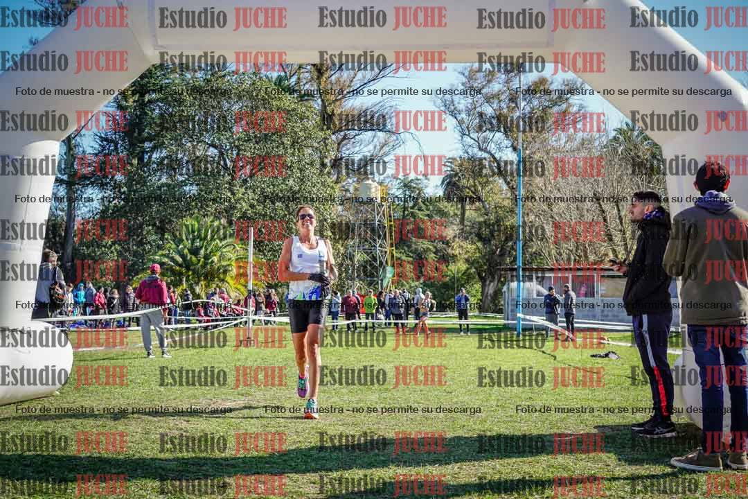 Fotos de la llegada del cross de 6000 m