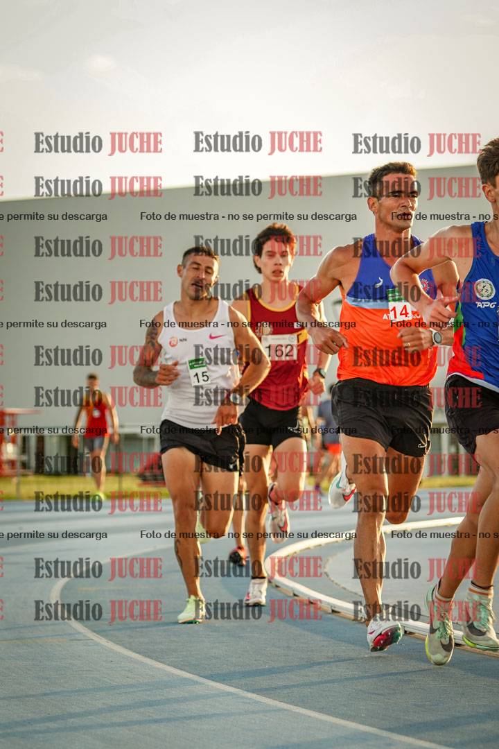 Fotos de los 3000 m llanos de varones