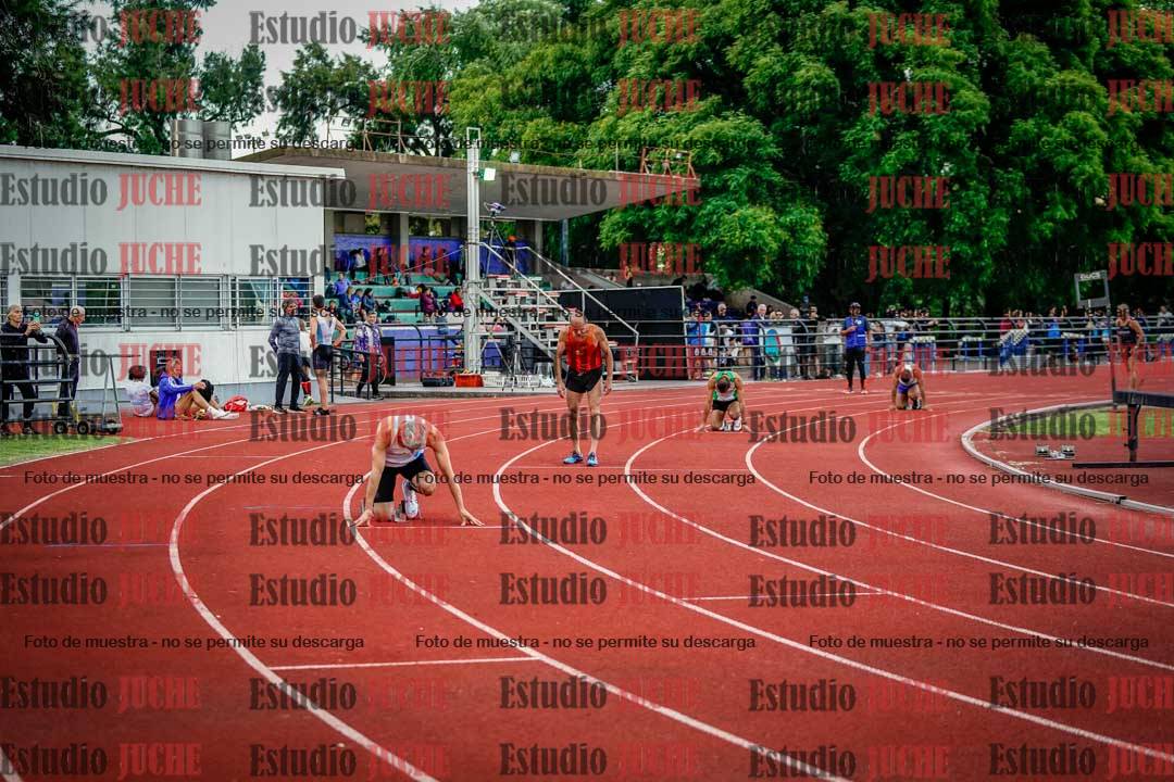 Fotos de los 400 m llanos de varones