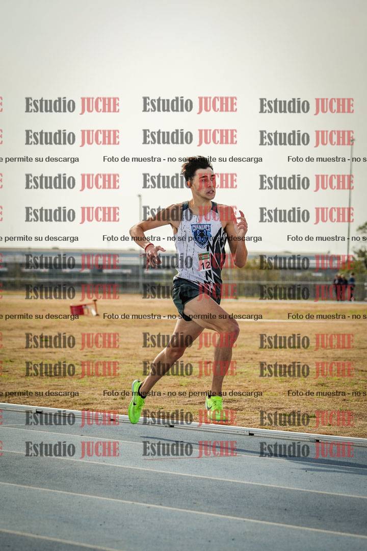 Fotos de los 800 m llanos de varones
