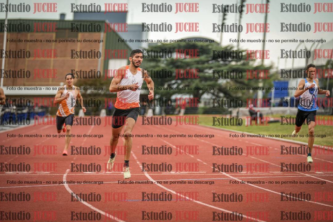 Fotos de los 400 m llanos de varones