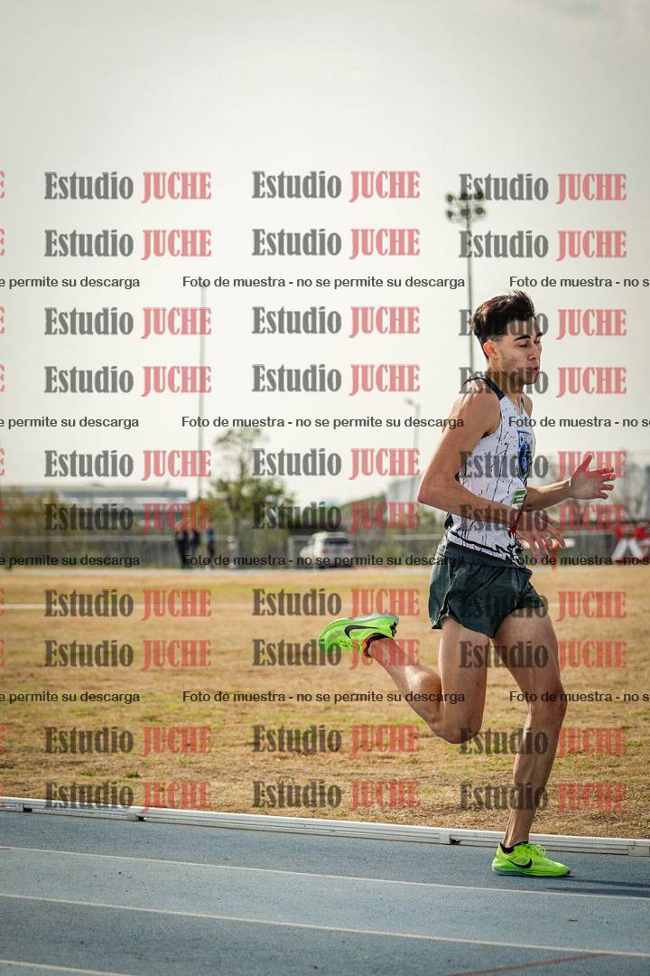 Fotos de los 800 m llanos de varones