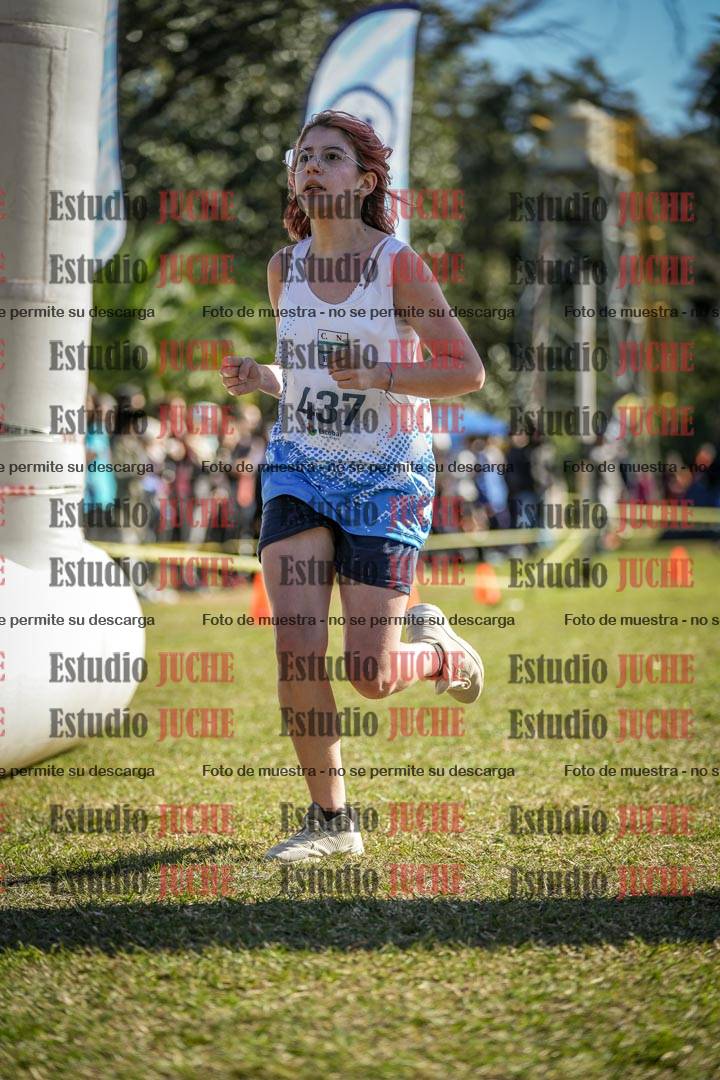 Fotos de la llegada del cross de 2000 m
