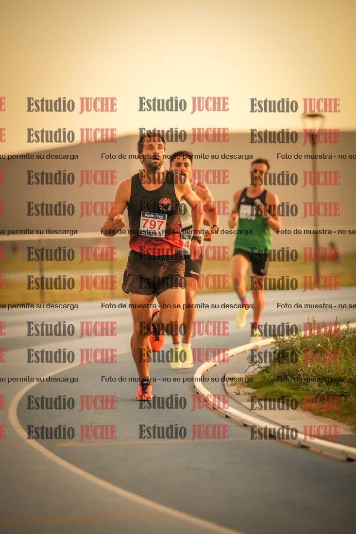 Fotos de los 3000 m llanos de varones