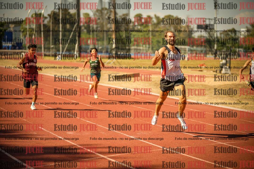 Fotos de los 200 m llanos de varones