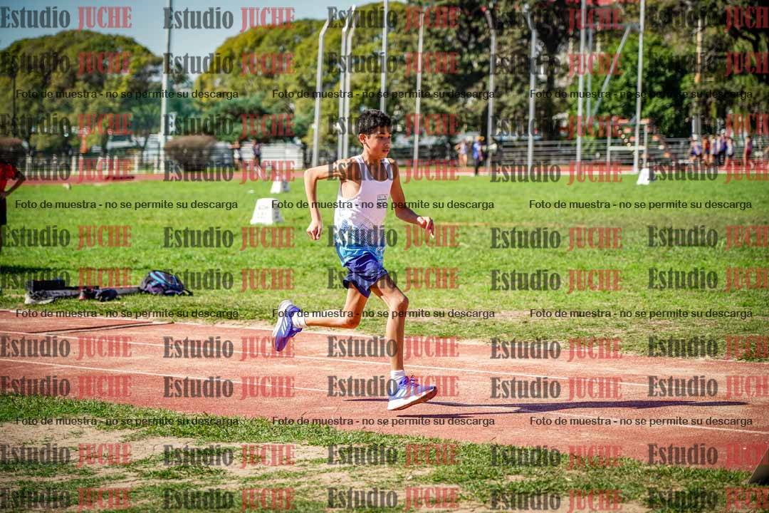 Fotos del salto en largo de varones - incluye U16