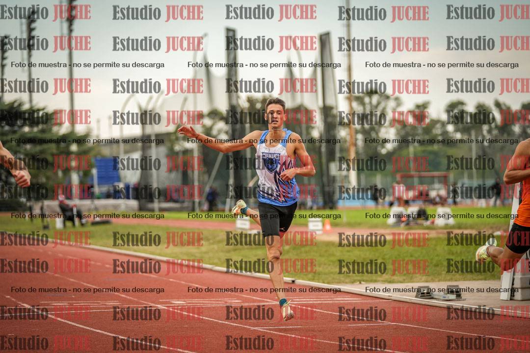 Fotos de los 400 m llanos de varones