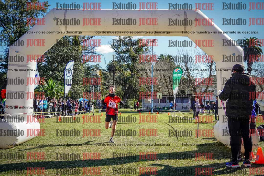 Fotos de la llegada del cross de 2000 m