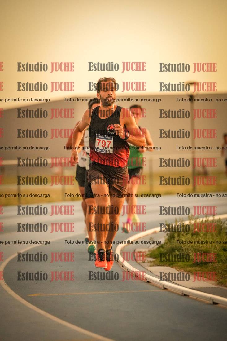 Fotos de los 3000 m llanos de varones