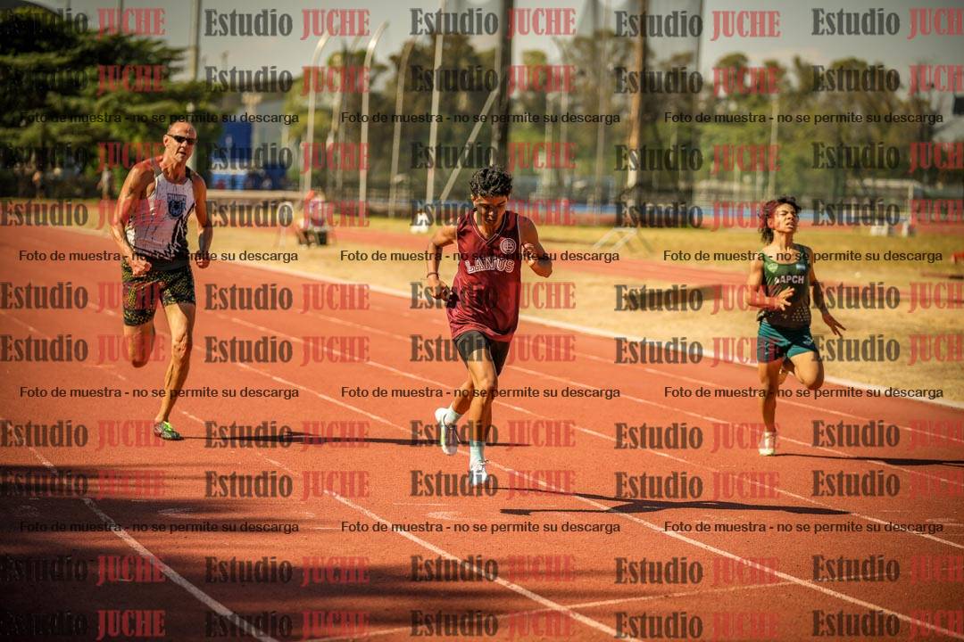 Fotos de los 200 m llanos de varones